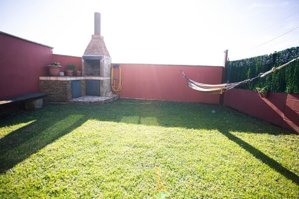 Casa Independiente Con Chimena, Jardin Y Barbacoa Santender Kültér fotó